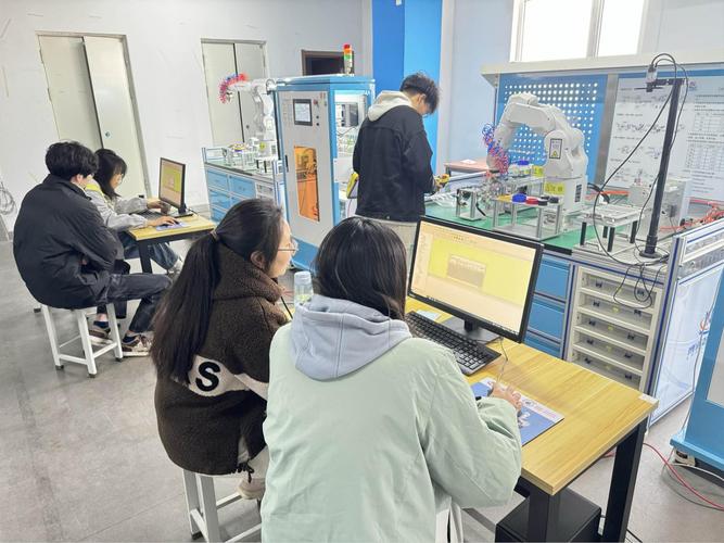 博諾智創探前沿，機械工程啟新篇——記我院師生赴天津博諾智創機器人技術參觀實習